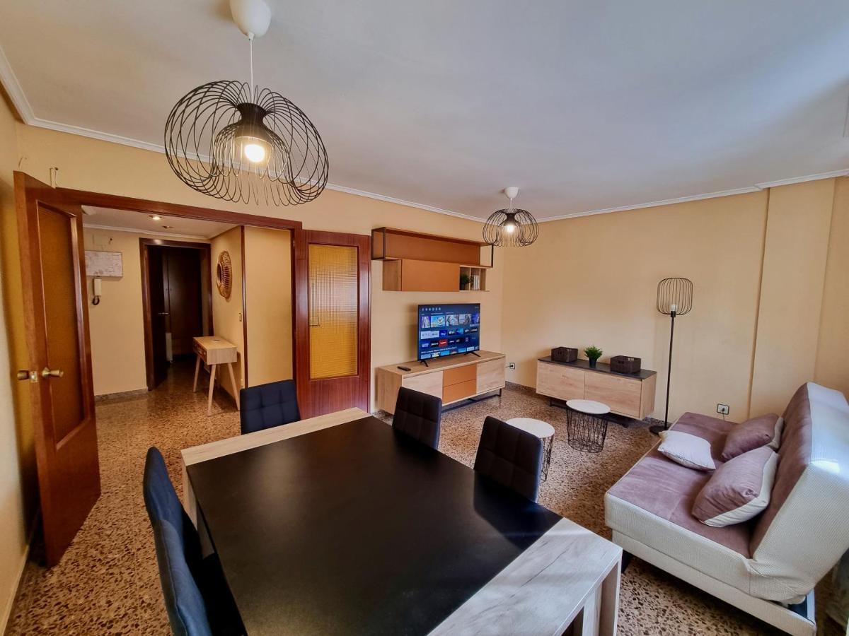 Apartamento Montse ซาราโกซา ภายนอก รูปภาพ