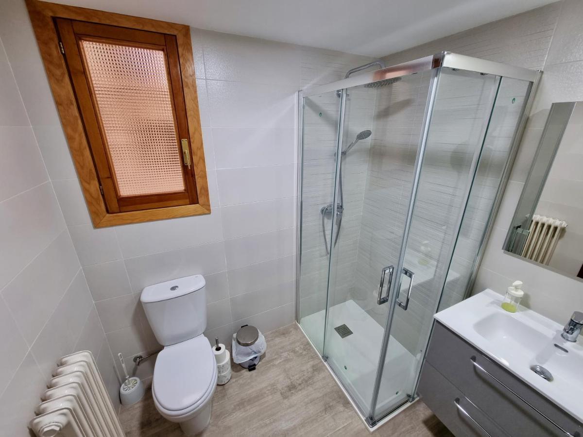Apartamento Montse ซาราโกซา ภายนอก รูปภาพ