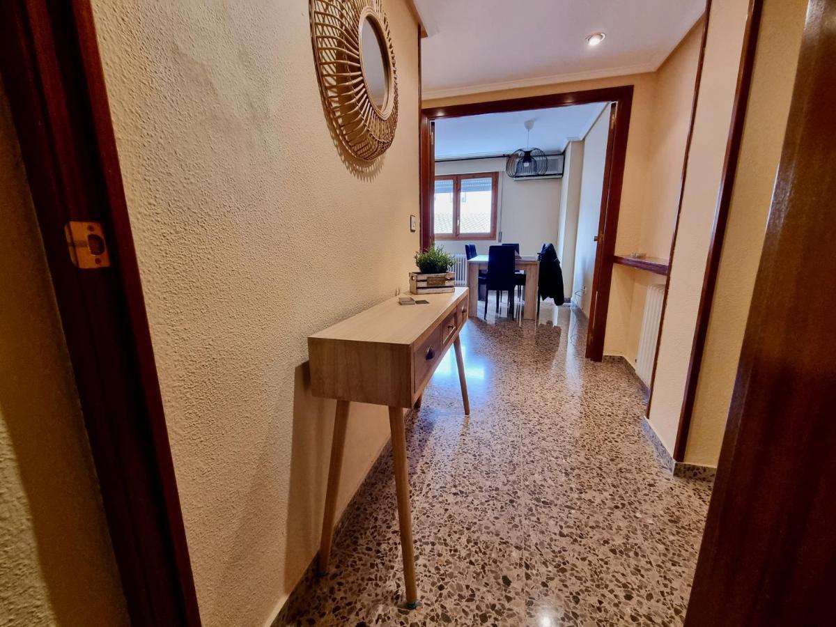 Apartamento Montse ซาราโกซา ภายนอก รูปภาพ