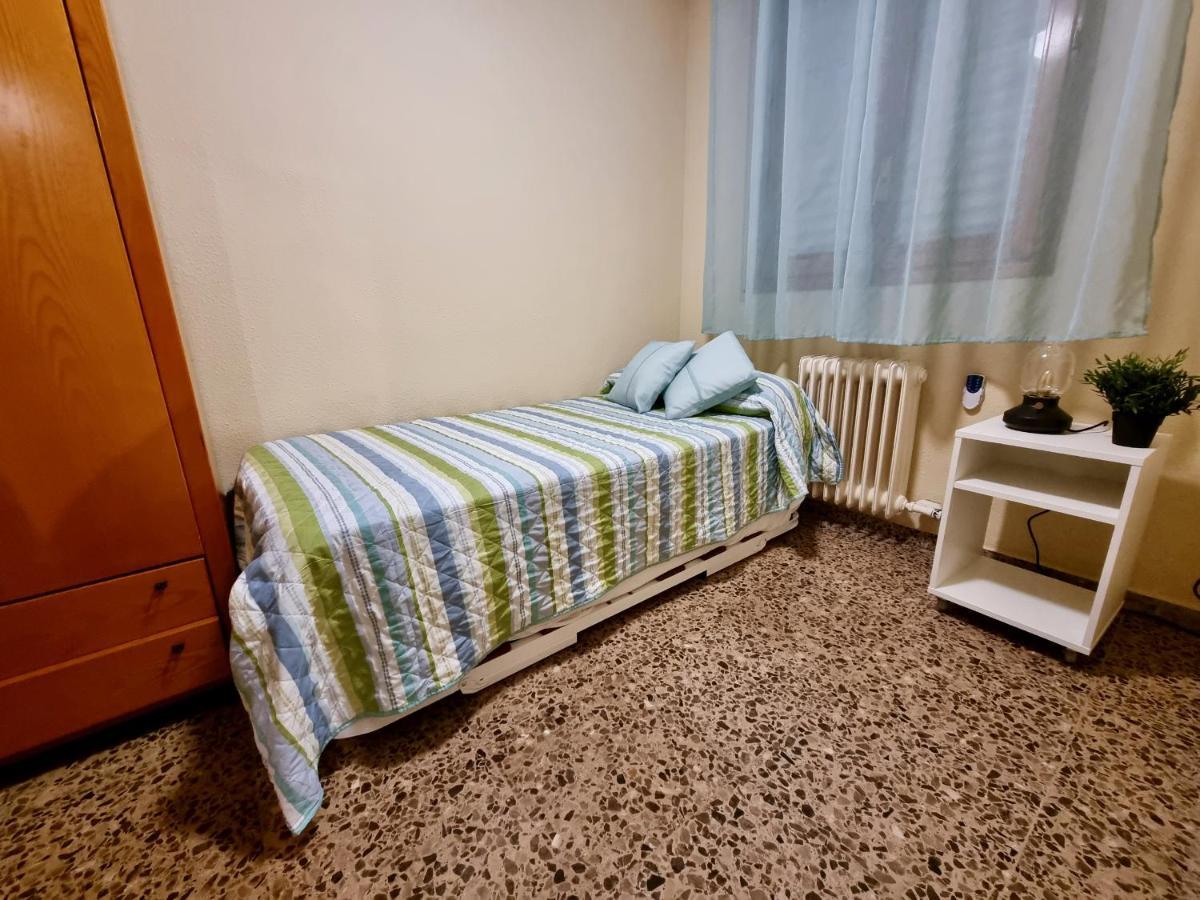 Apartamento Montse ซาราโกซา ภายนอก รูปภาพ